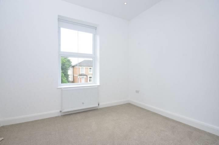 Property photo 2 of 18 Bedroom