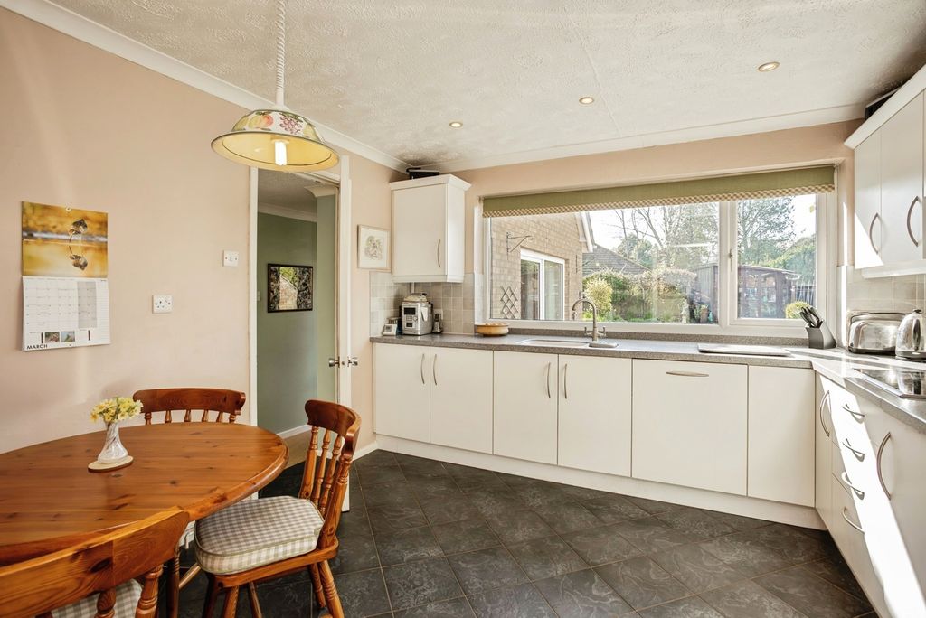 Property photo 2 of 39 Pbox-Img.Jpg