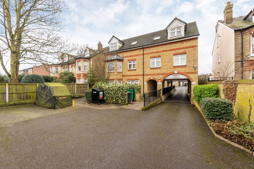 Property photo 2 of 7