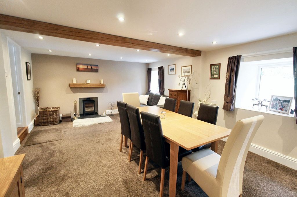 Property photo 3 of 58