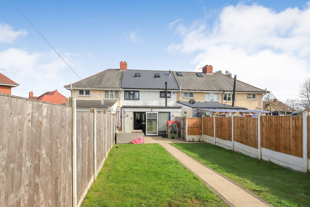 Property photo 2 of 18