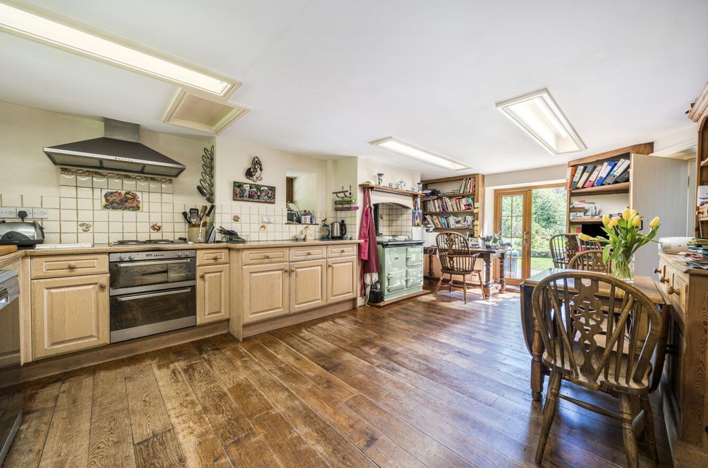Property photo 3 of 22 Kitchen/Diner