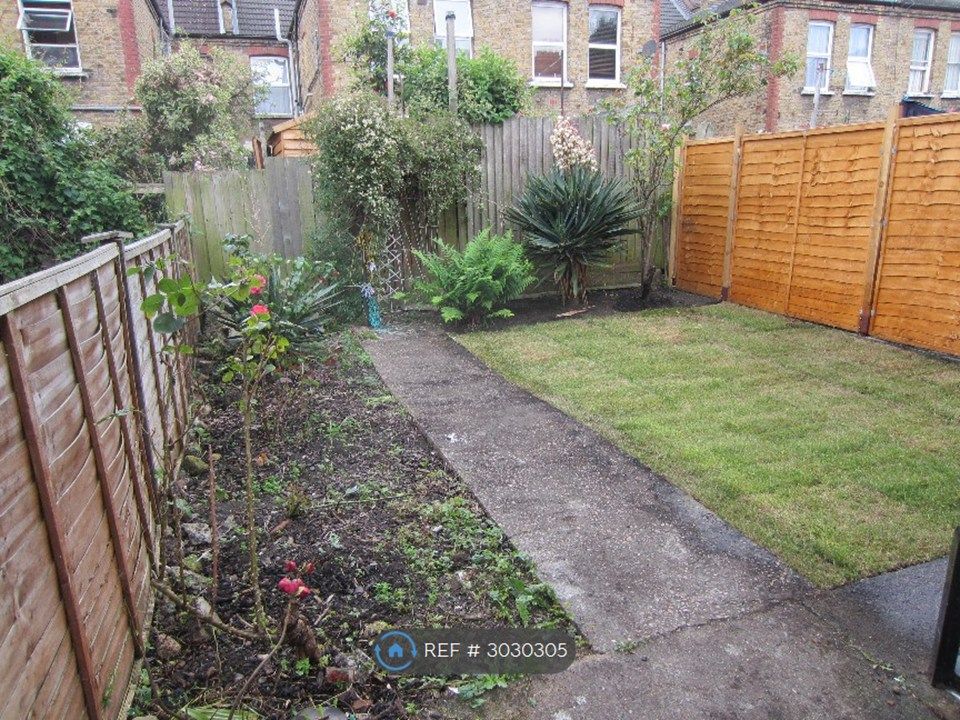 Property photo 3 of 11