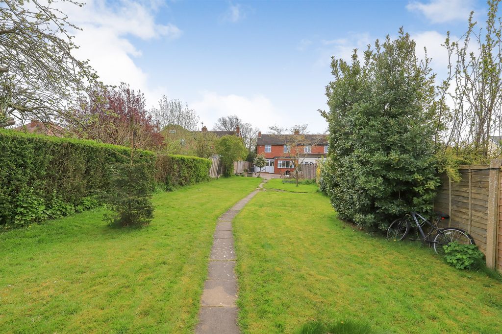 Property photo 2 of 20