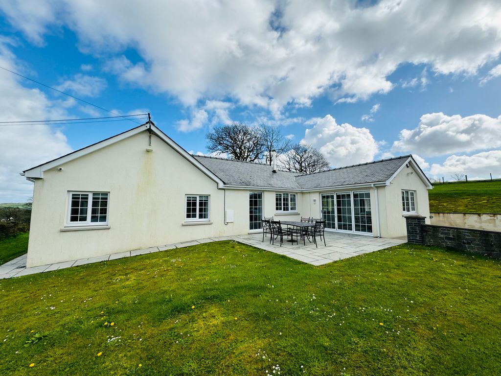 Property photo 1 of 21