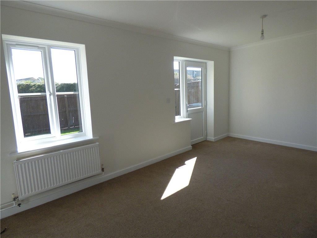 Property photo 3 of 9 Sitting Room