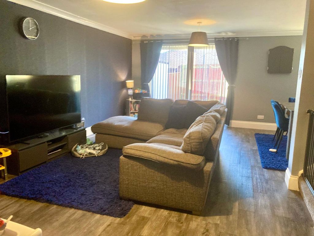 Property photo 2 of 16 Picture No. 04