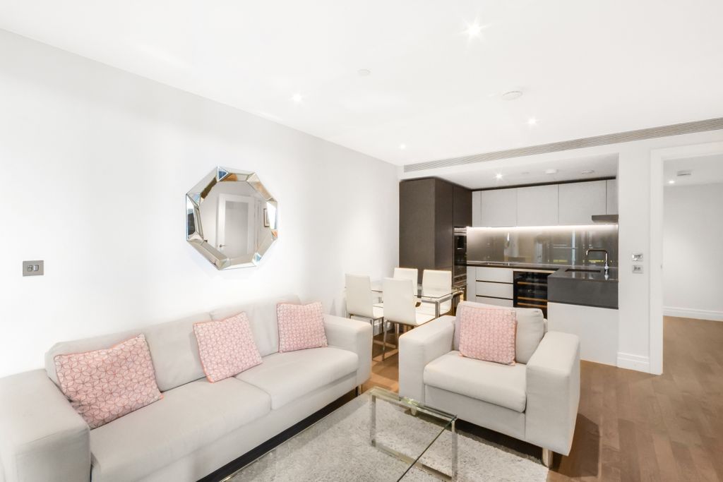 Property photo 3 of 14 145, 4 Riverlight...