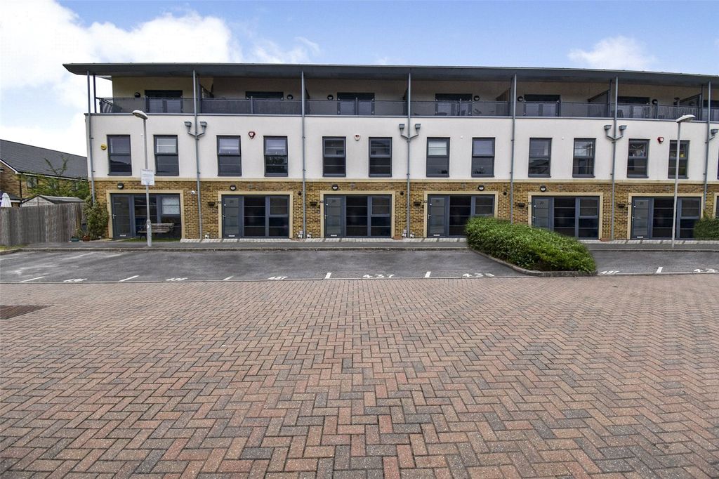 Property photo 1 of 12 Picture No. 38