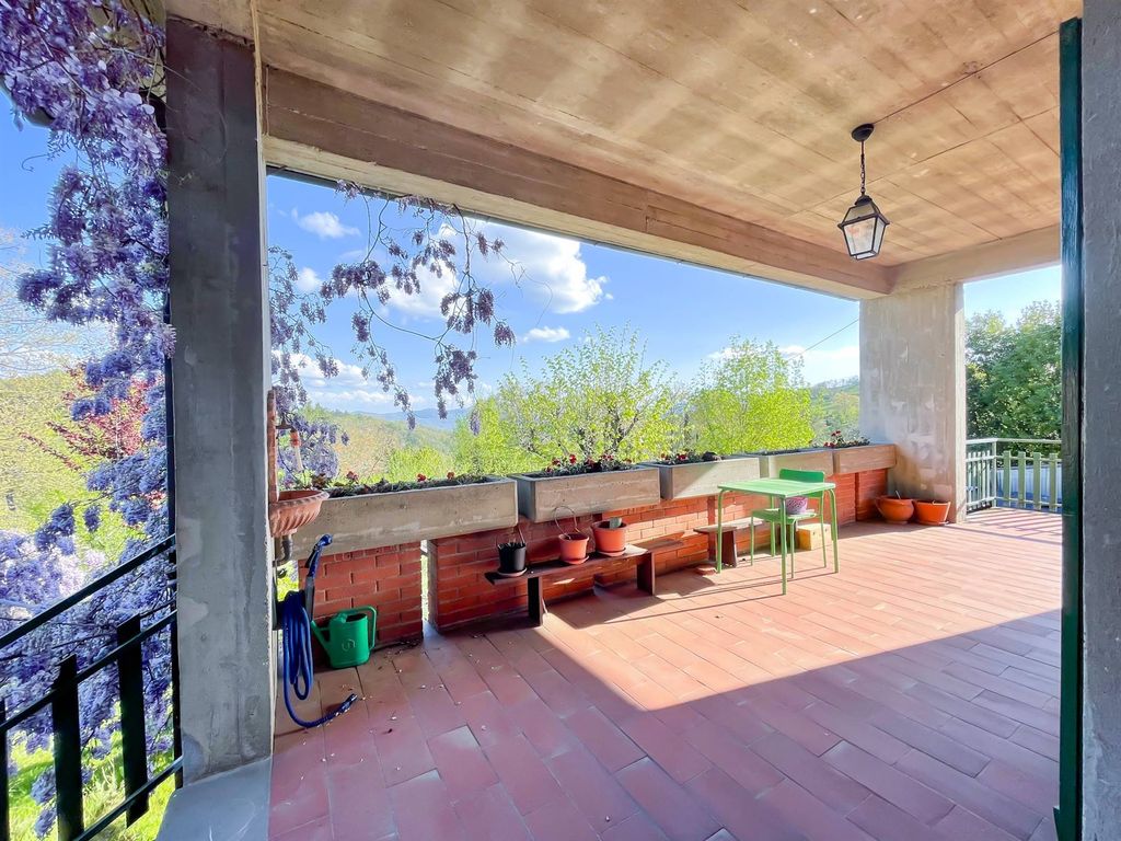Property photo 1 of 30