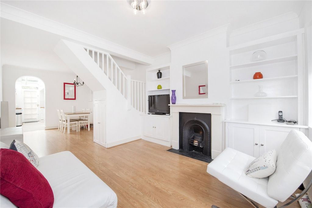 Property photo 2 of 9