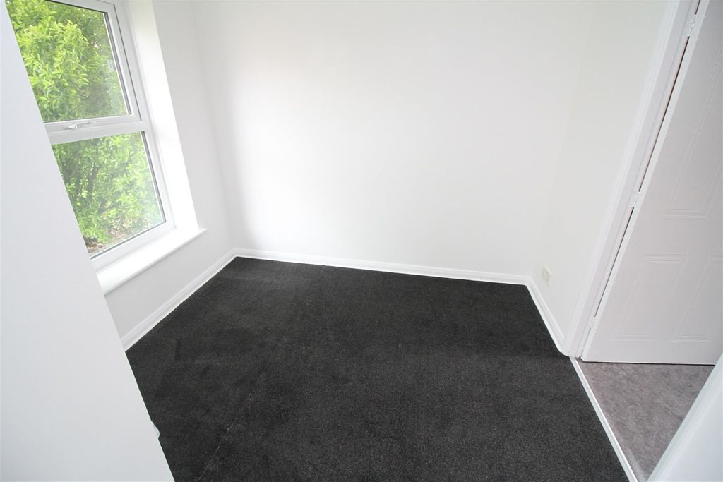 Property photo 3 of 12 Img_6327[1].Jpg