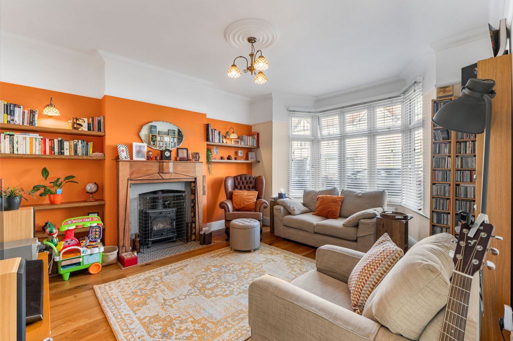 Property photo 2 of 28 Living Room