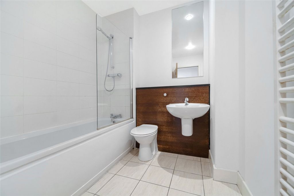 Property photo 3 of 21 Picture No. 16