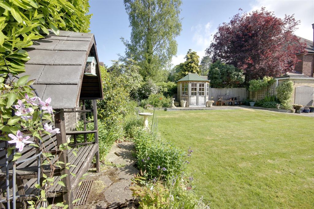 Property photo 2 of 12 Outside