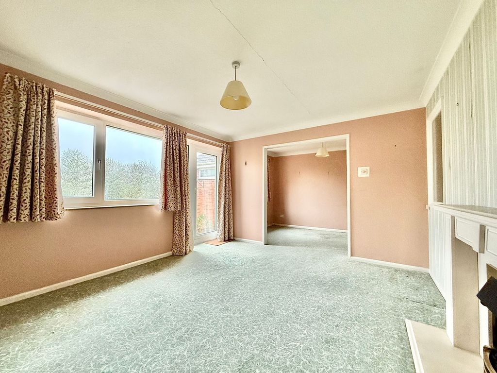 Property photo 3 of 14