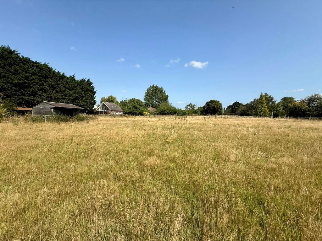 Property photo 3 of 35