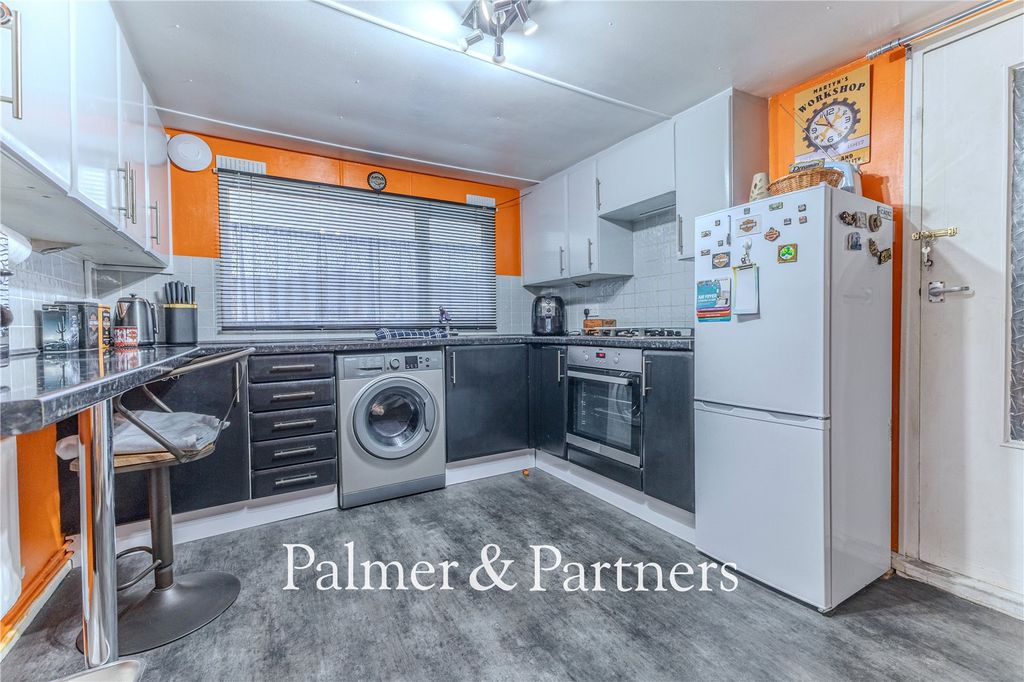 Property photo 2 of 16 Picture No. 07