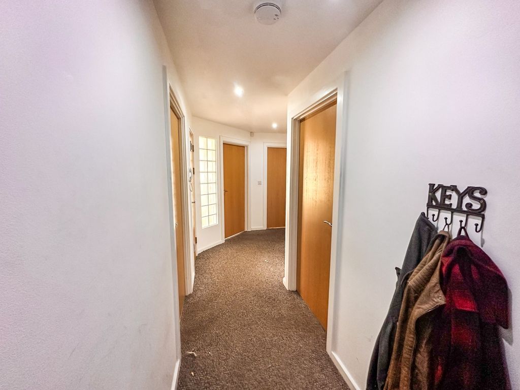Property photo 2 of 12 Image 1