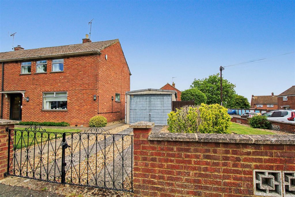 Property photo 2 of 16 Img_6209.Jpg