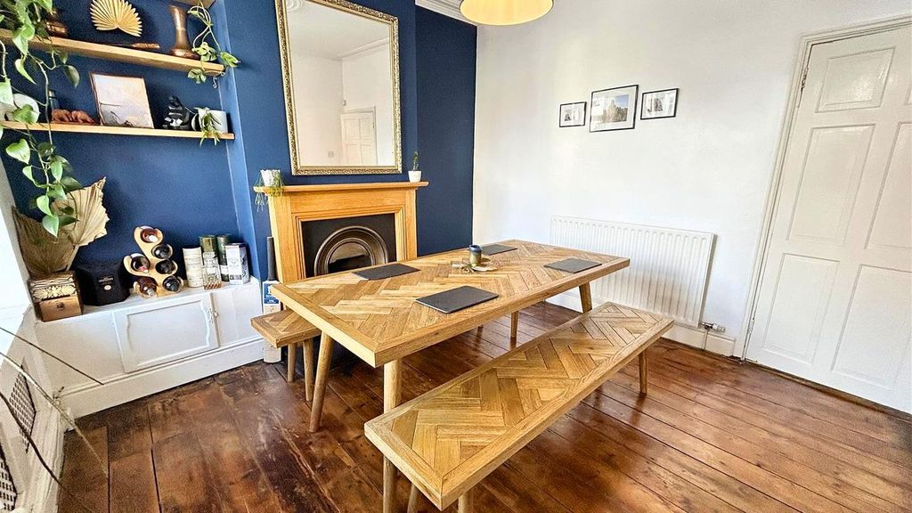 Property photo 2 of 15 19Af7837-cd07-4602-8E20-088A282B5A9c.Jpg