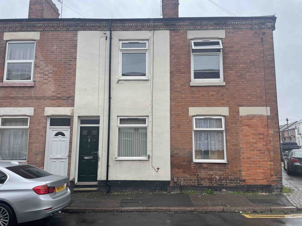 Property photo 1 of 10 2 Bedroom Terraced To Let