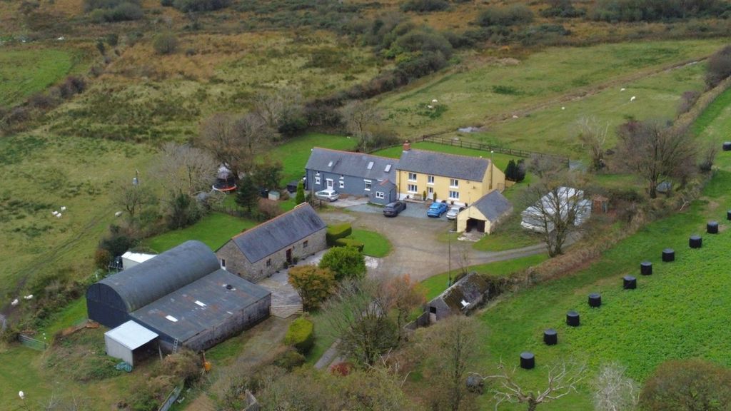 Property photo 1 of 48