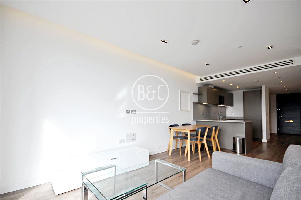 Property photo 2 of 12 Picture No. 20