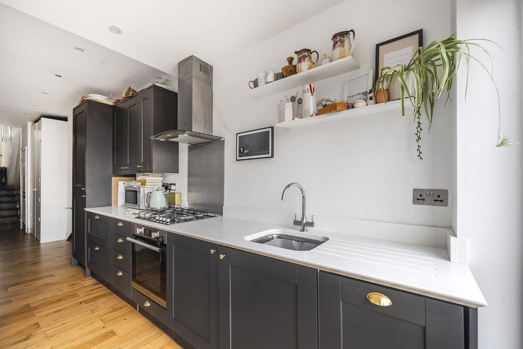 Property photo 3 of 12 4629482