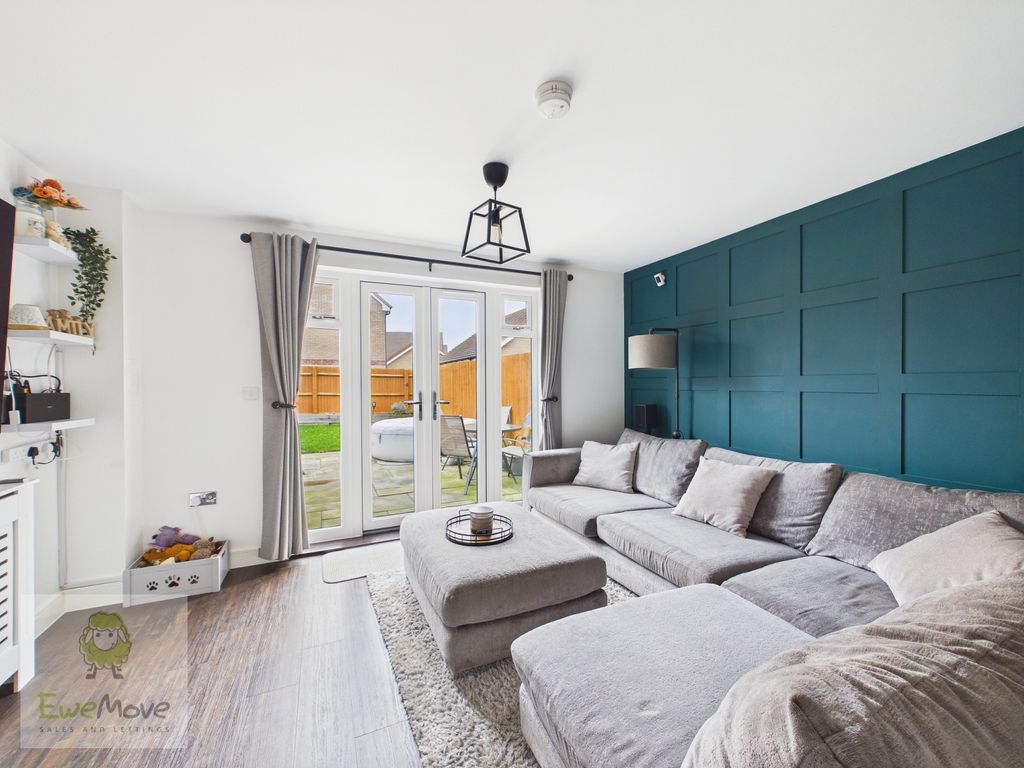 Property photo 2 of 20 Living Dining Room