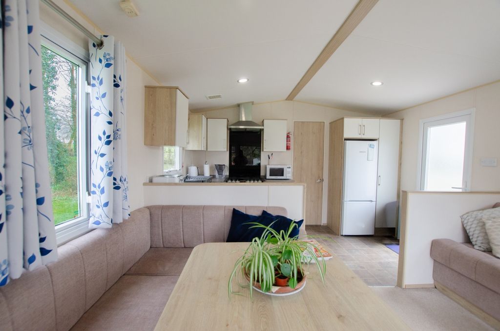 Property photo 2 of 13 8 Pine Lodge Bodmin Tps 01208 74182-9