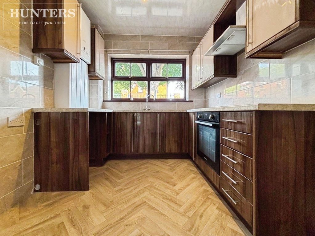 Property photo 3 of 10 Pbox-Img.Jpg