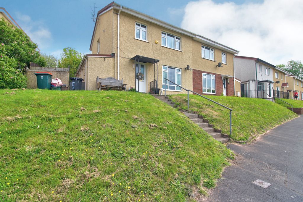 Property photo 1 of 14 D640422A-7119-49EE-918D-5Cbcd93D4835