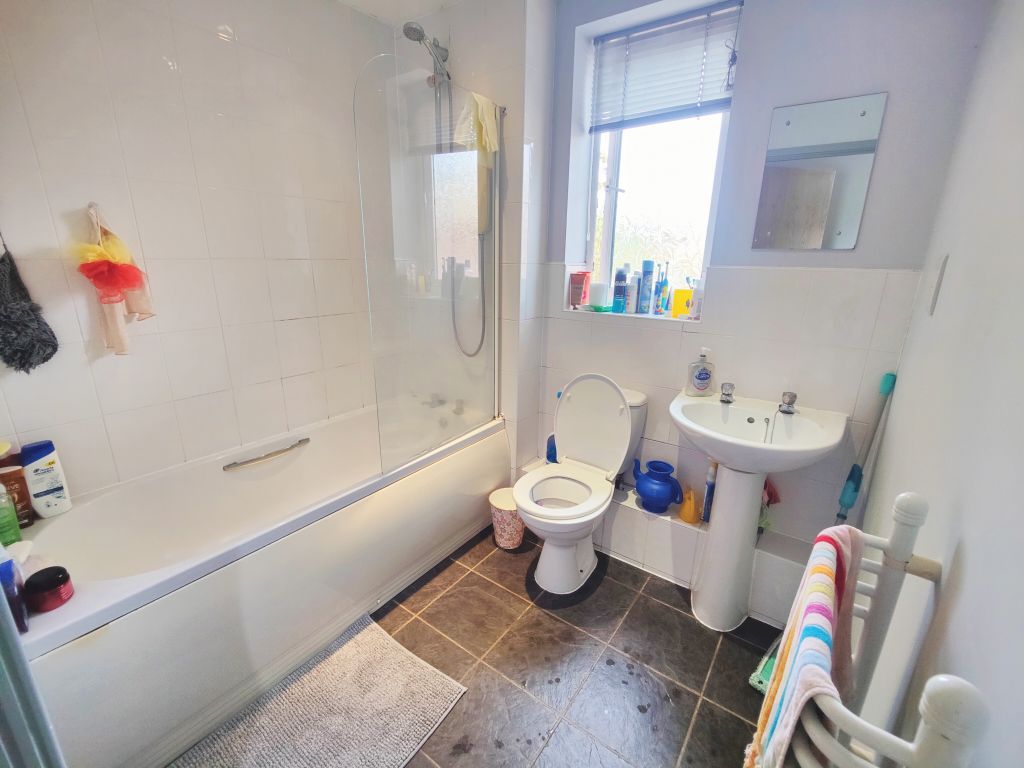 Property photo 3 of 5
