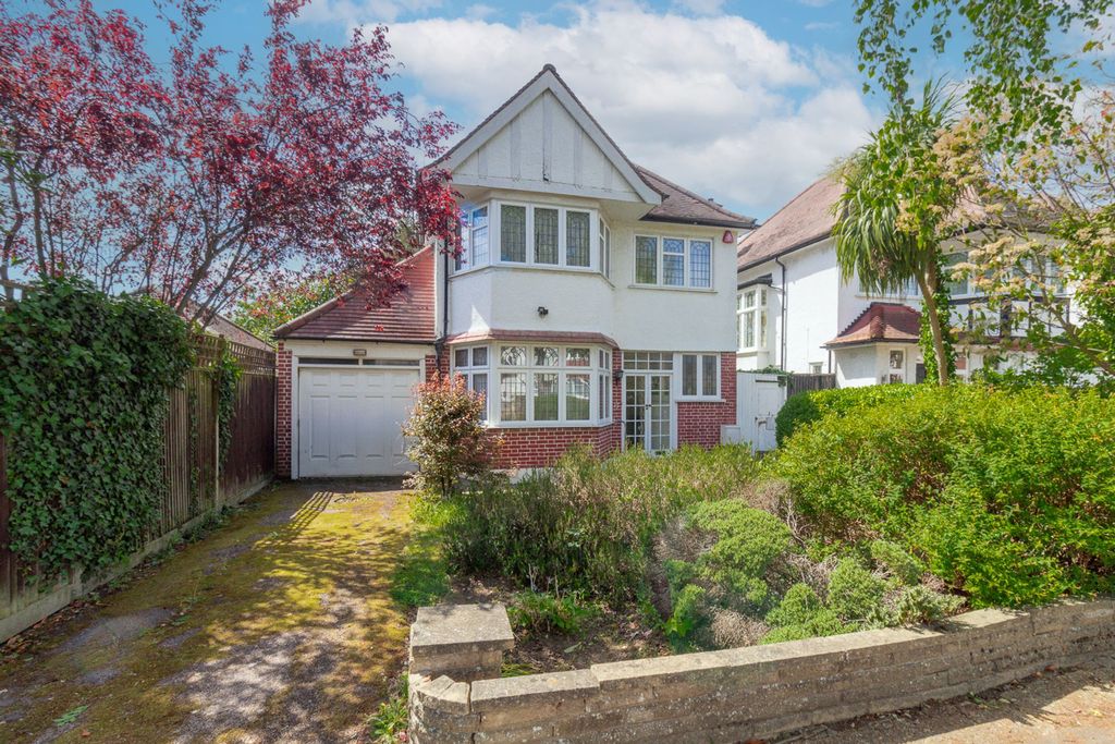 Property photo 1 of 12