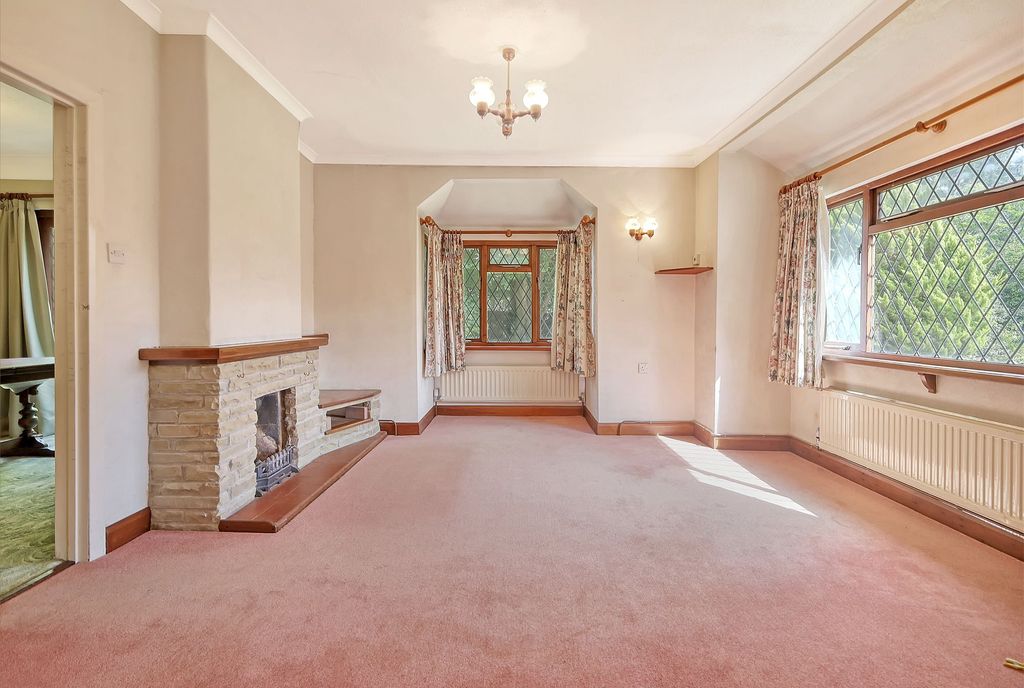 Property photo 3 of 21