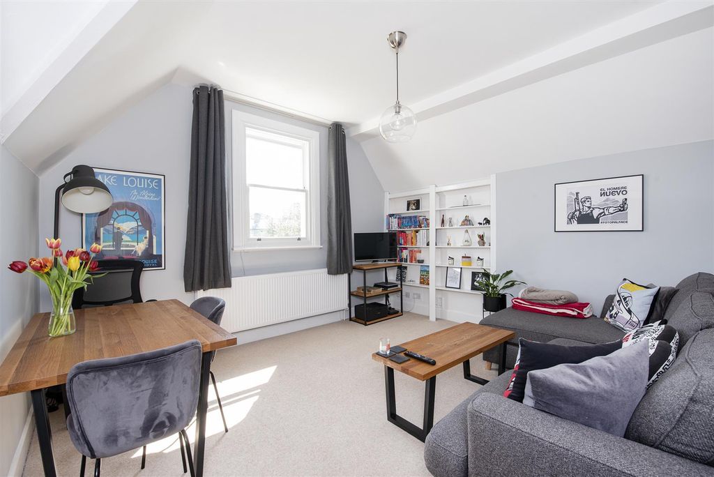 Property photo 1 of 12 Helliwell &amp; Co