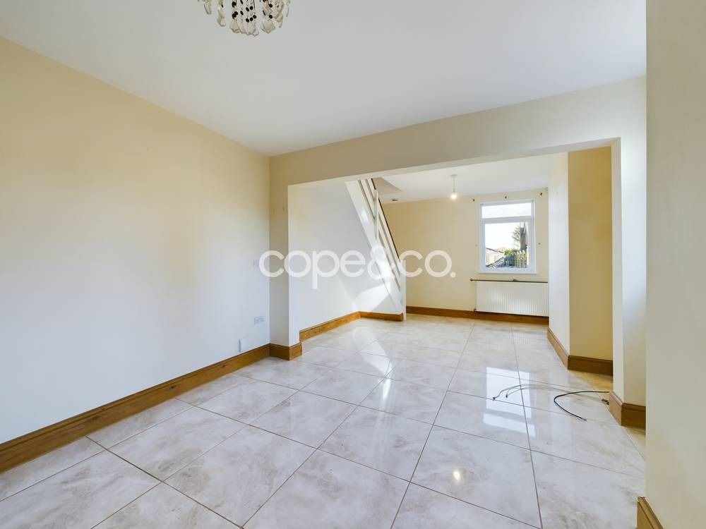 Property photo 3 of 9 2720348
