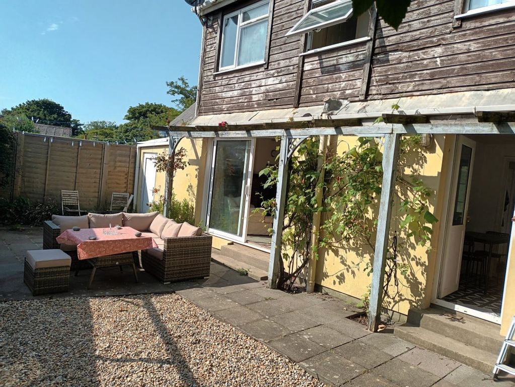 Property photo 1 of 5
