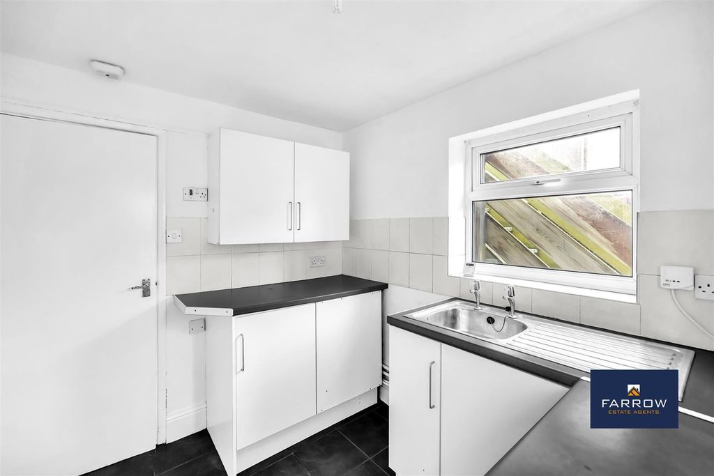 Property photo 3 of 24 Kitchen