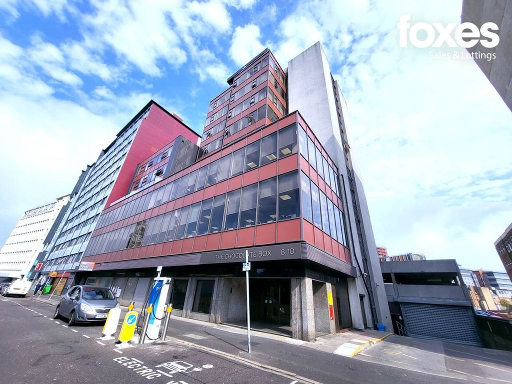 Property photo 1 of 10 4863080