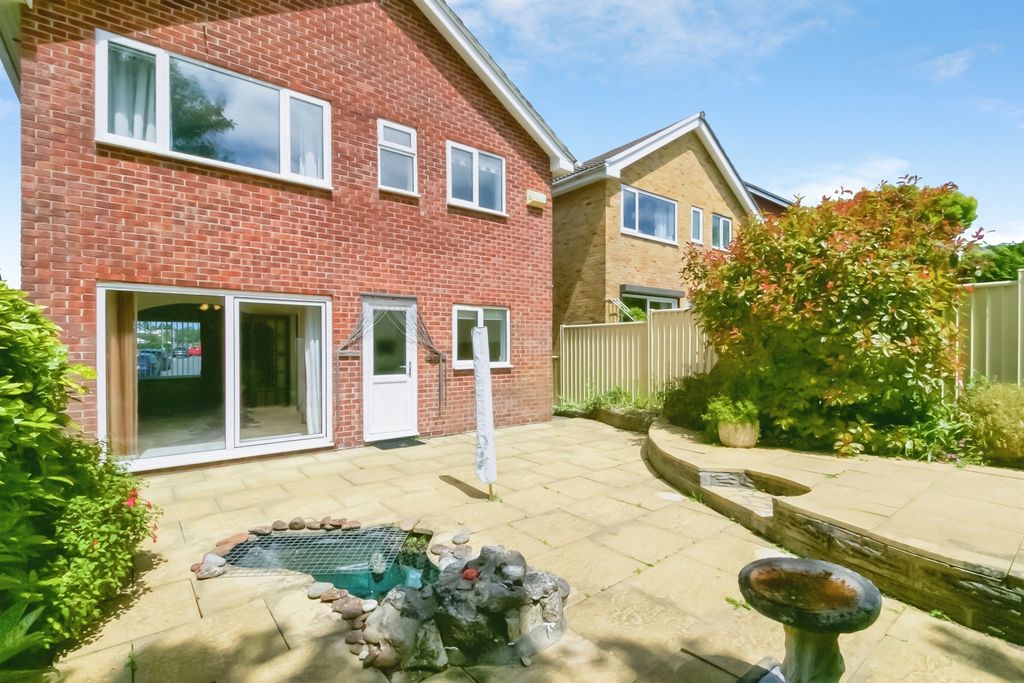 Property photo 3 of 20