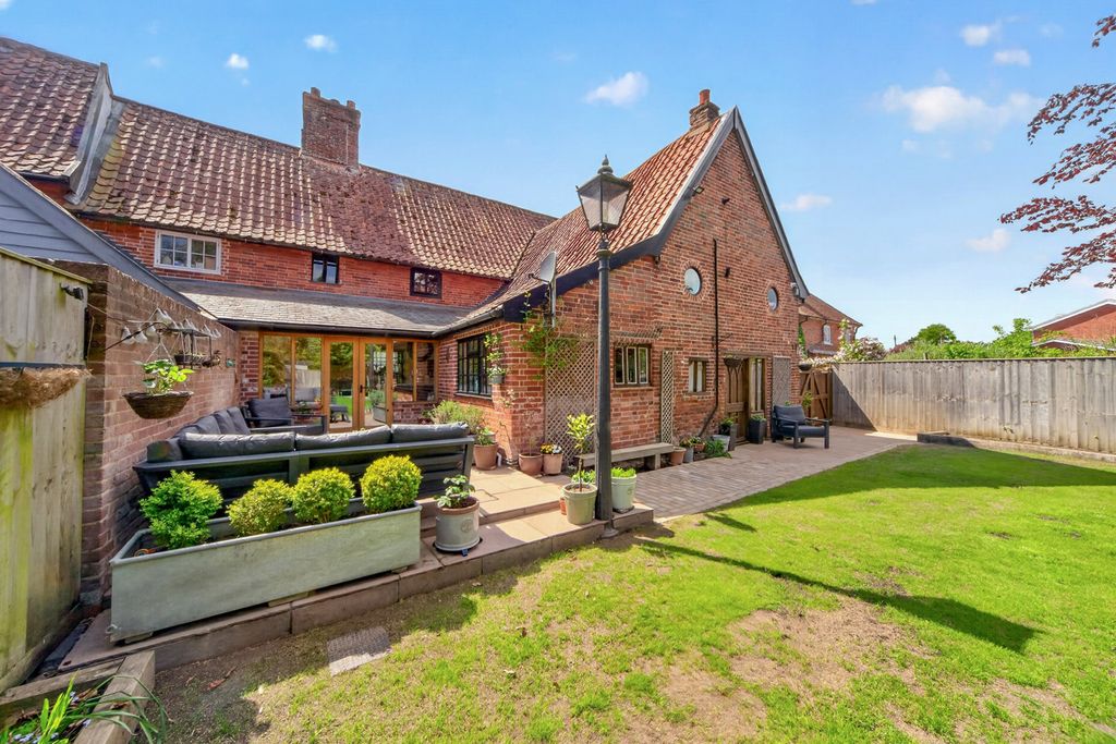 Property photo 1 of 25 Pbox-Img.Jpg