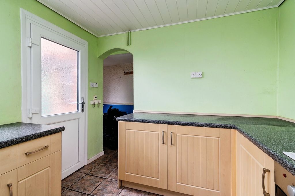 Property photo 3 of 20 Pbox-Img.Jpg