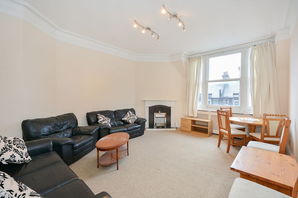Property photo 2 of 7 Picture No. 14