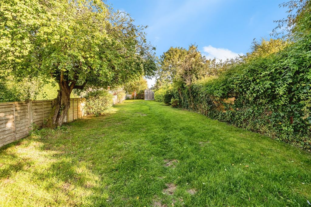 Property photo 2 of 20