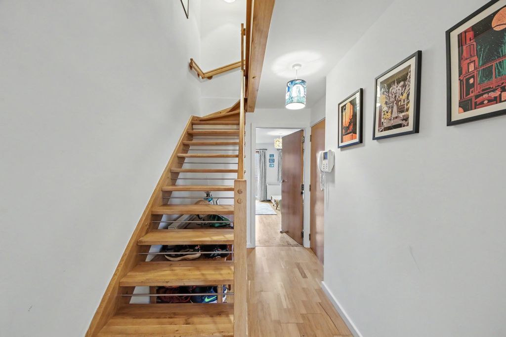 Property photo 2 of 15 Img_3920