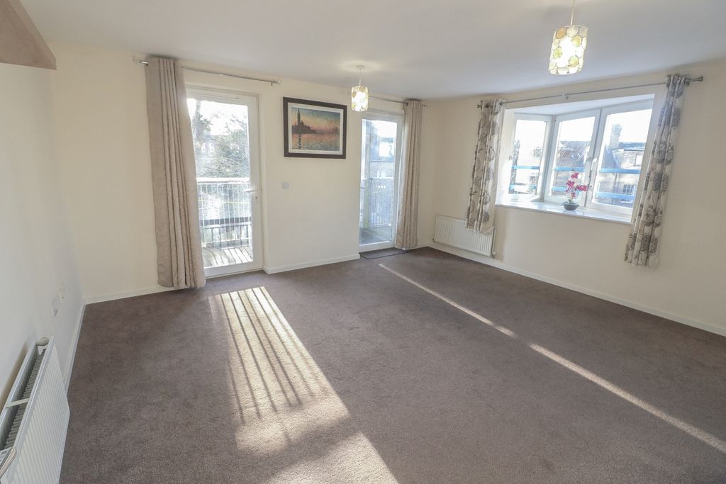 Property photo 3 of 9 5-Img_0732