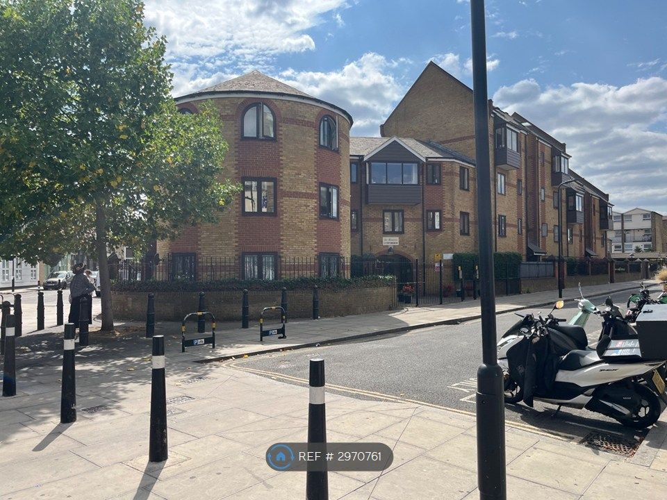 Property photo 1 of 14 Outside View Of Apartment Block