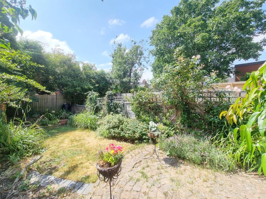 Property photo 3 of 24 Outside